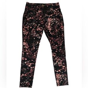 Propel Bass Engineered Leggings in black with a floral print